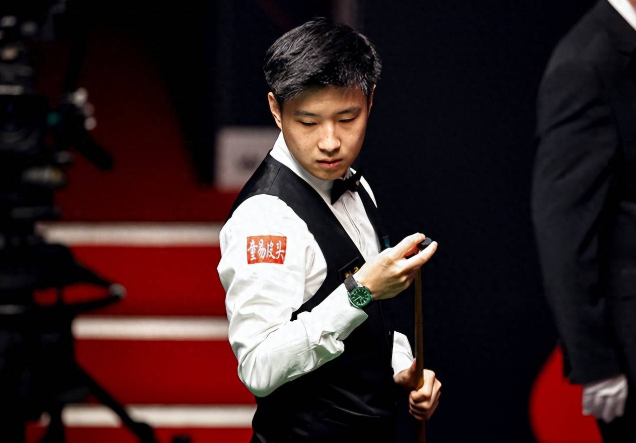 这背后离不 这背后离不