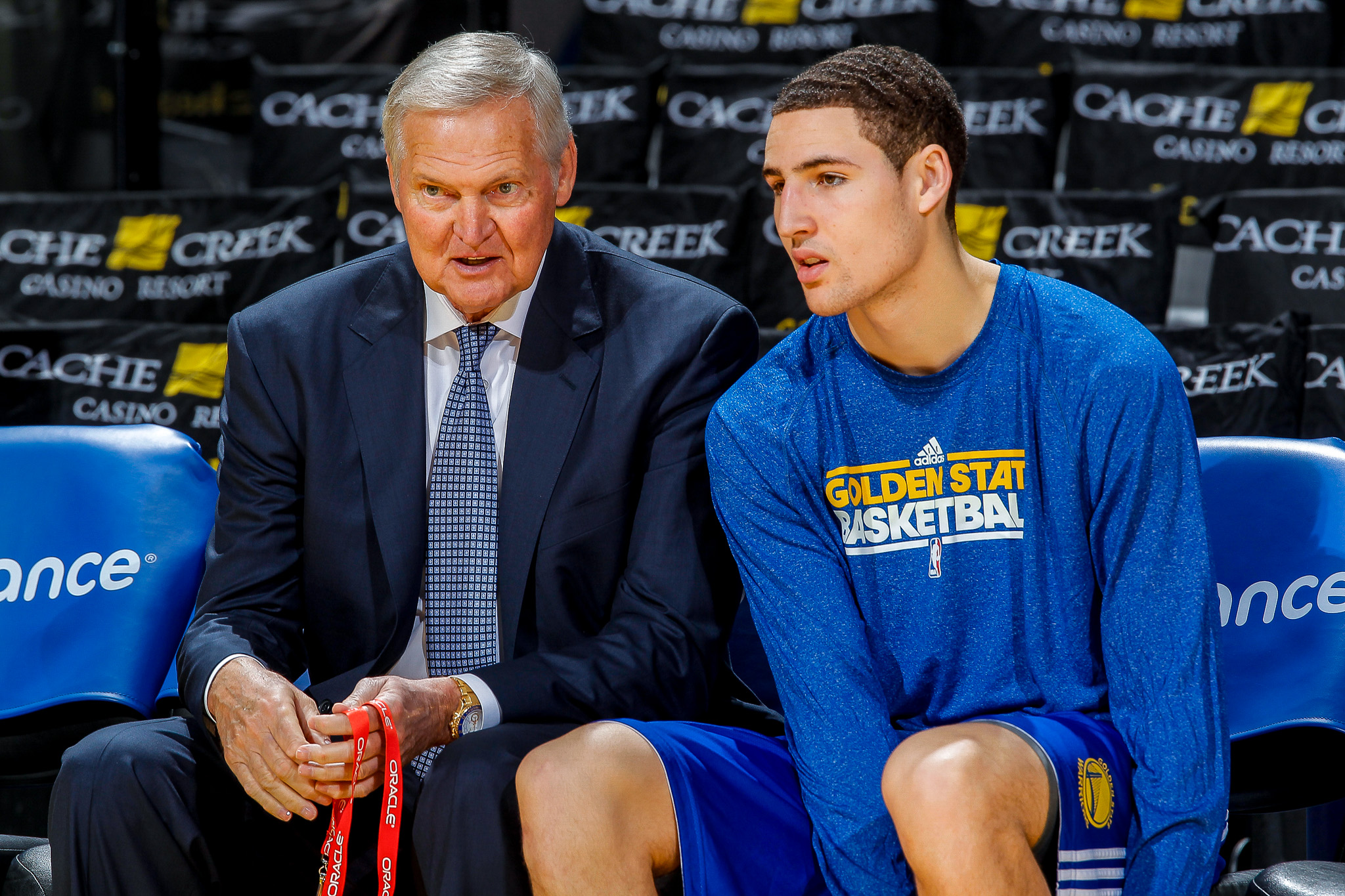 时隔近1年 时隔近1年